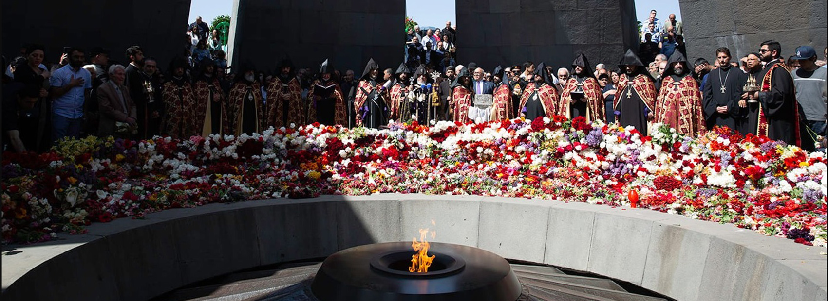 Цицернакаберд 24 апреля. Armenian Genocide Remembrance Day.